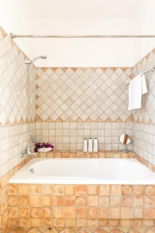 Dendrilia Villa & Suite By Rodostamo Collection Kassiopi Ngoại thất bức ảnh